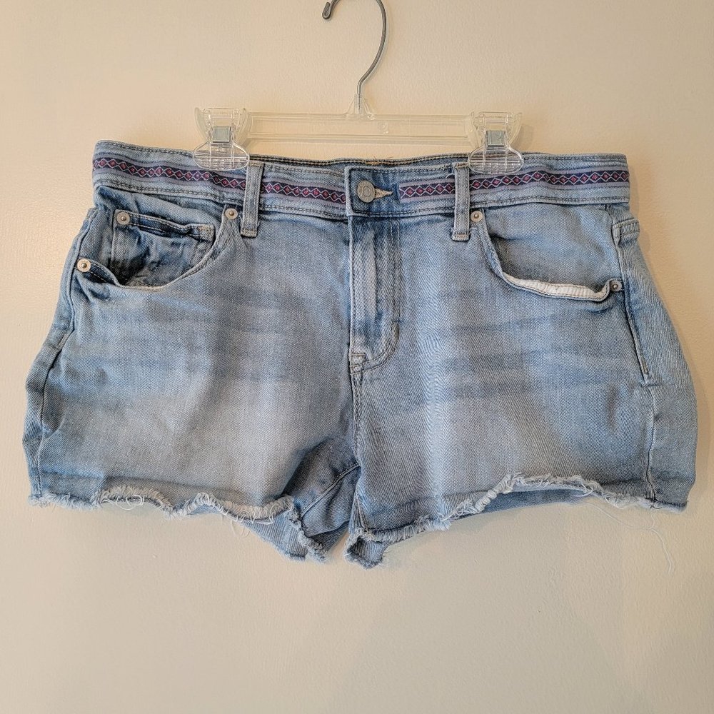 Gap, Girlfriend Denim Shorts with Embroidered Waist, Size 10/30